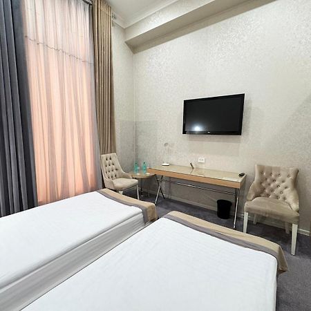 Reikartz Amirun Tashkent Hotel Bagian luar foto