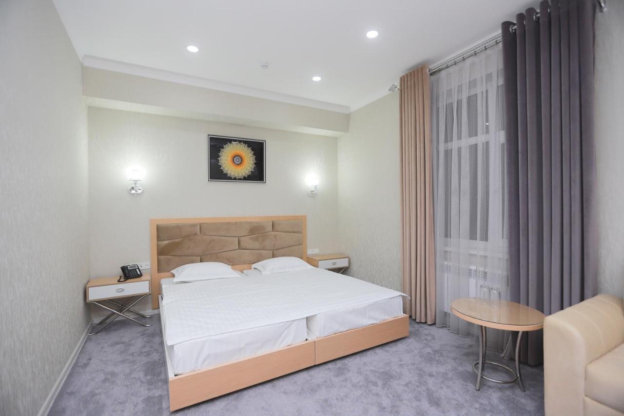 Reikartz Amirun Tashkent Hotel Bagian luar foto