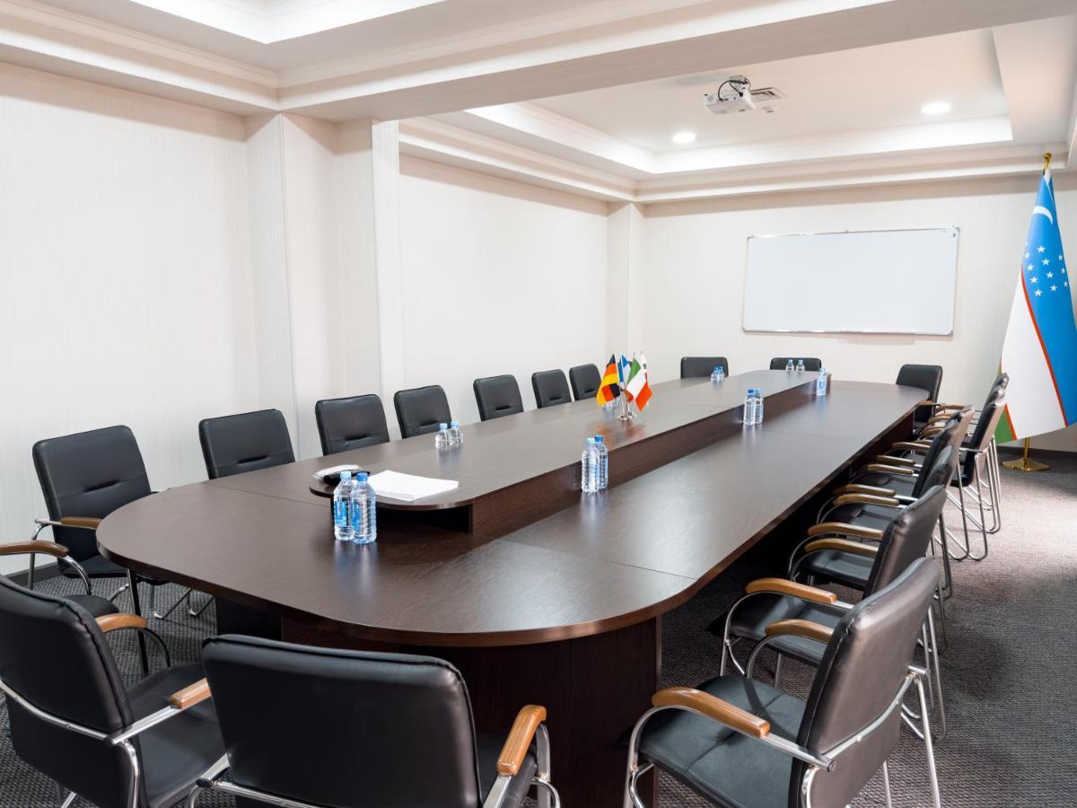 Reikartz Amirun Tashkent Hotel Bagian luar foto