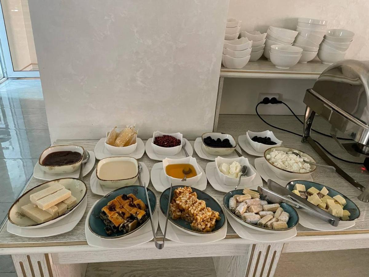 Reikartz Amirun Tashkent Hotel Bagian luar foto